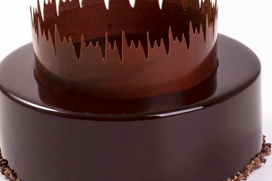 Cherry chocolate black fore gateaux